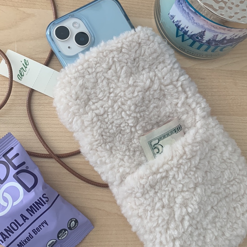 Aerie - Cellphone Sherpa Crossbody